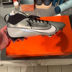 Nike Vapor Edge Pro 360 2 Men’s Metallic, Never Worn, Size 14.5 ⚠️RUNS BIG⚠️